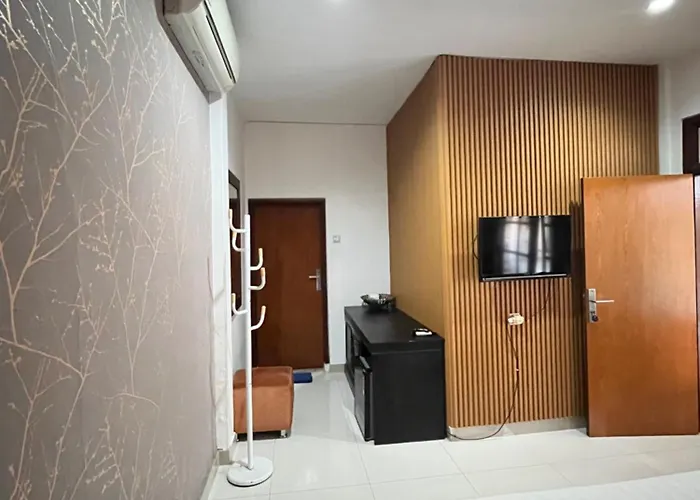 Jesens Ii Hotel